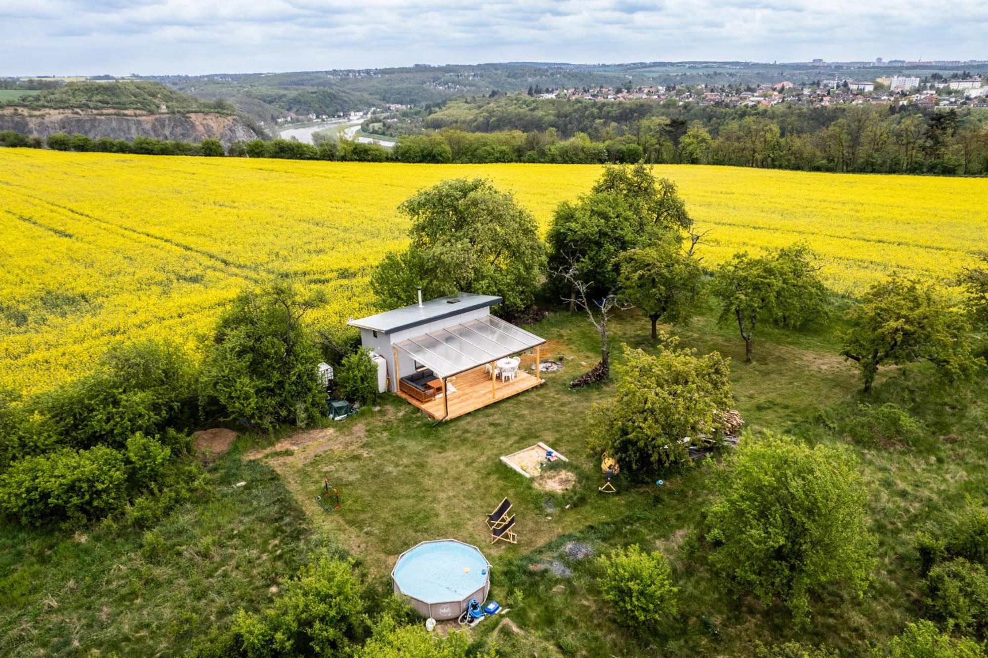 Tiny House - Chatka V Rezi U Prahy Husinec  Exterior foto